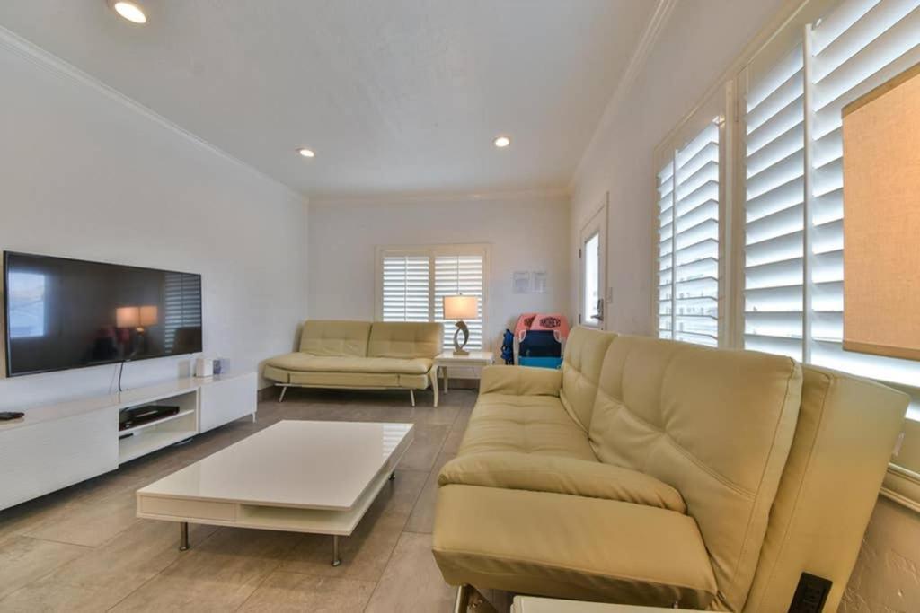 1000#1 Contemporary Home W/ Parking, Grill, & Ac! Newport Beach Esterno foto